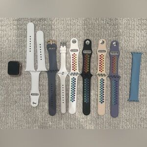 APPLE WATCH Series 6, 40mm aluminum, plus bands.